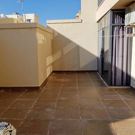 Charming Apartment-Wifi-Sleeps 5 Марсаскала Екстериор снимка